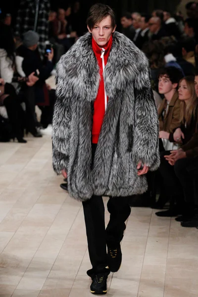Look 47
